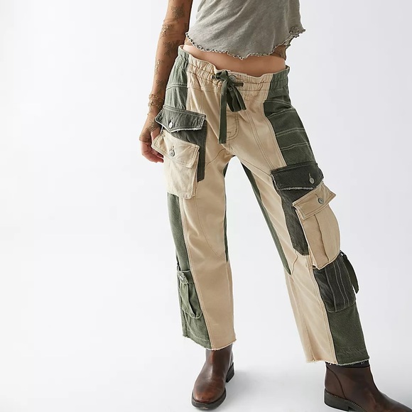 ✨ HP x 2 ✨ NWOTS FP TERRA UTILITY PANT (S) - Picture 2 of 6